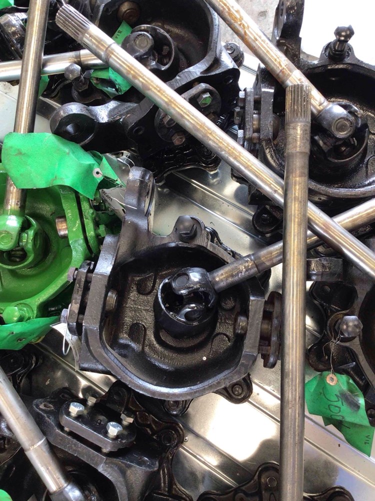 Deere 5300, 5200, 5400, 5500, 5210, 5310, 5410, 551, 5220, 5320, 5420, 5520 V1 Standard RH Final Drive