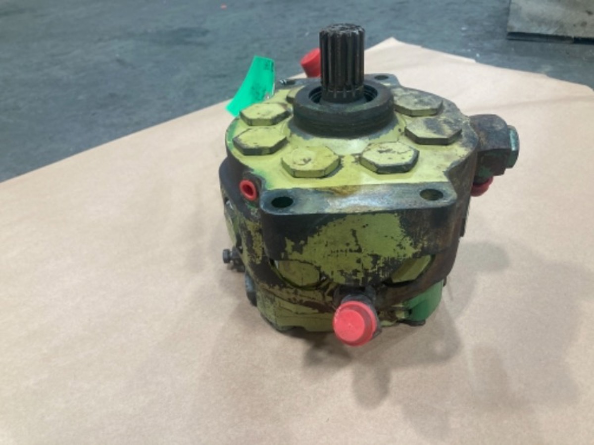 Deere 4430 Hydraulic Pump & Parts