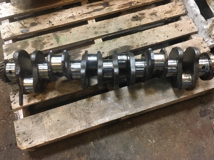 Deere 4640 Crankshaft