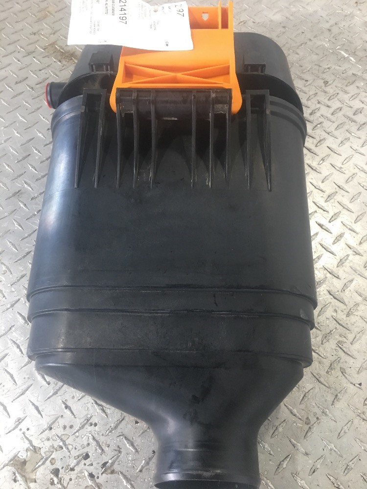 Deere 7330 Air Cleaner