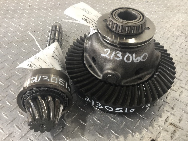Case/case I.H. 4230 Ring And Pinion