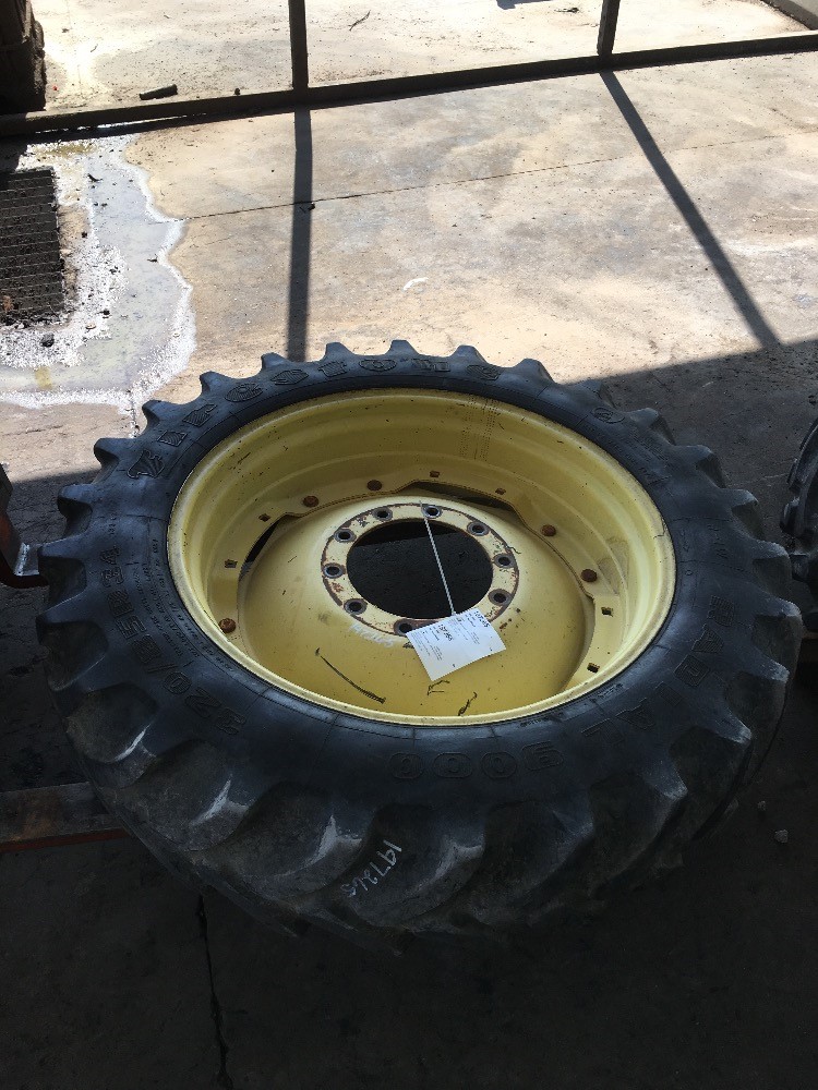 Deere 7400 Rim, Mfd