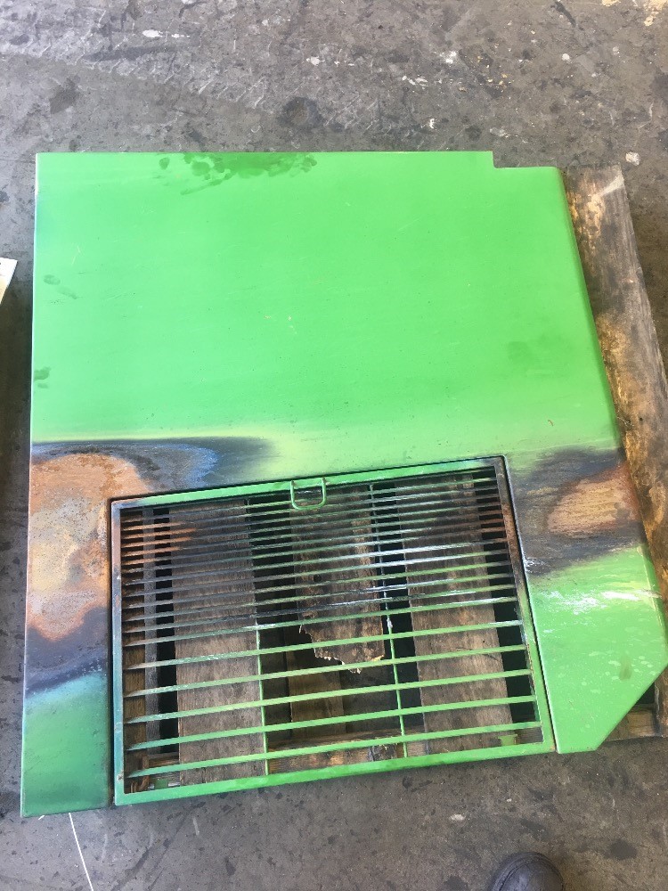 Deere 8770 Cover/Shield/Panel