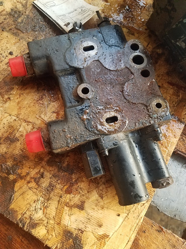 Case/case I.H. 7140 Hyd Remote Valve & Parts
