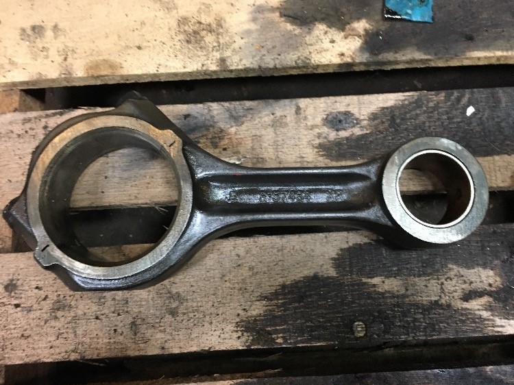 Deere 8630 Connecting Rod