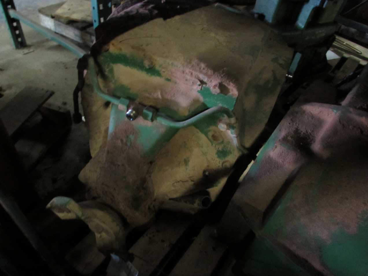 Deere 8760 4WD Differential & Parts
