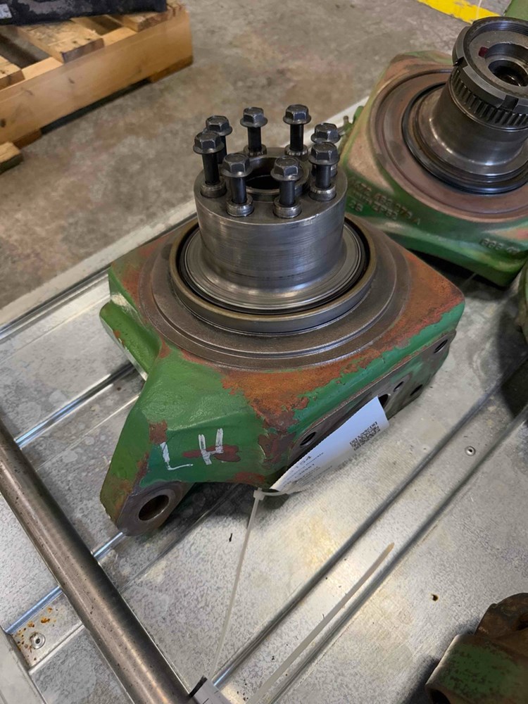 Deere 2950 LH Steering Knuckle