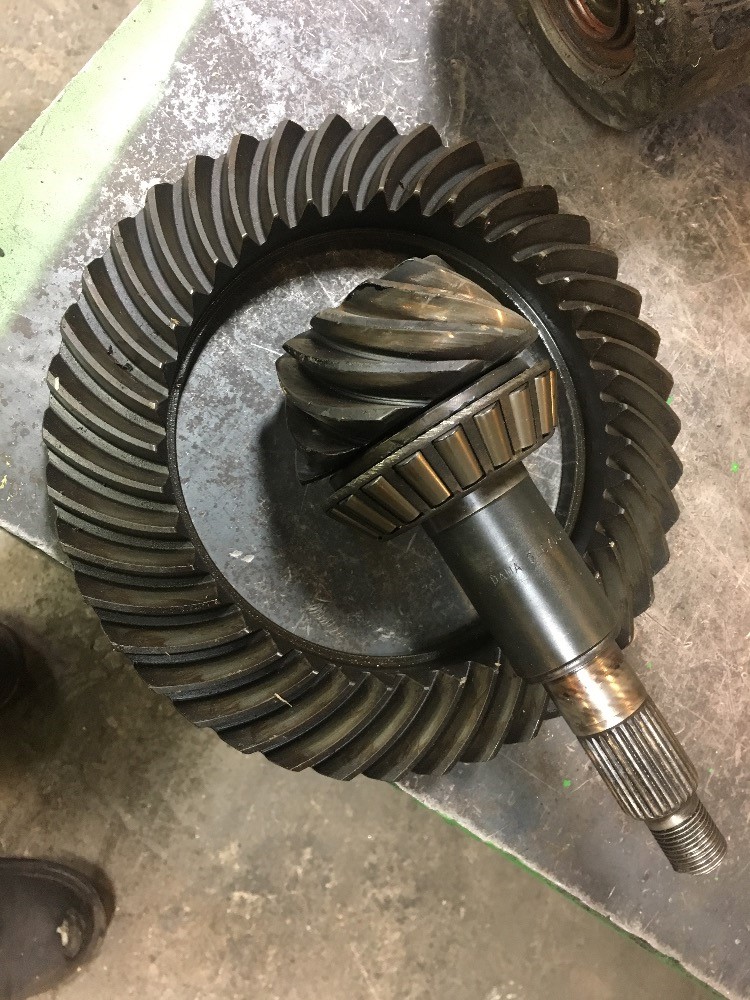 Case/case I.H. Magnum 275 Mfd Differential & Parts