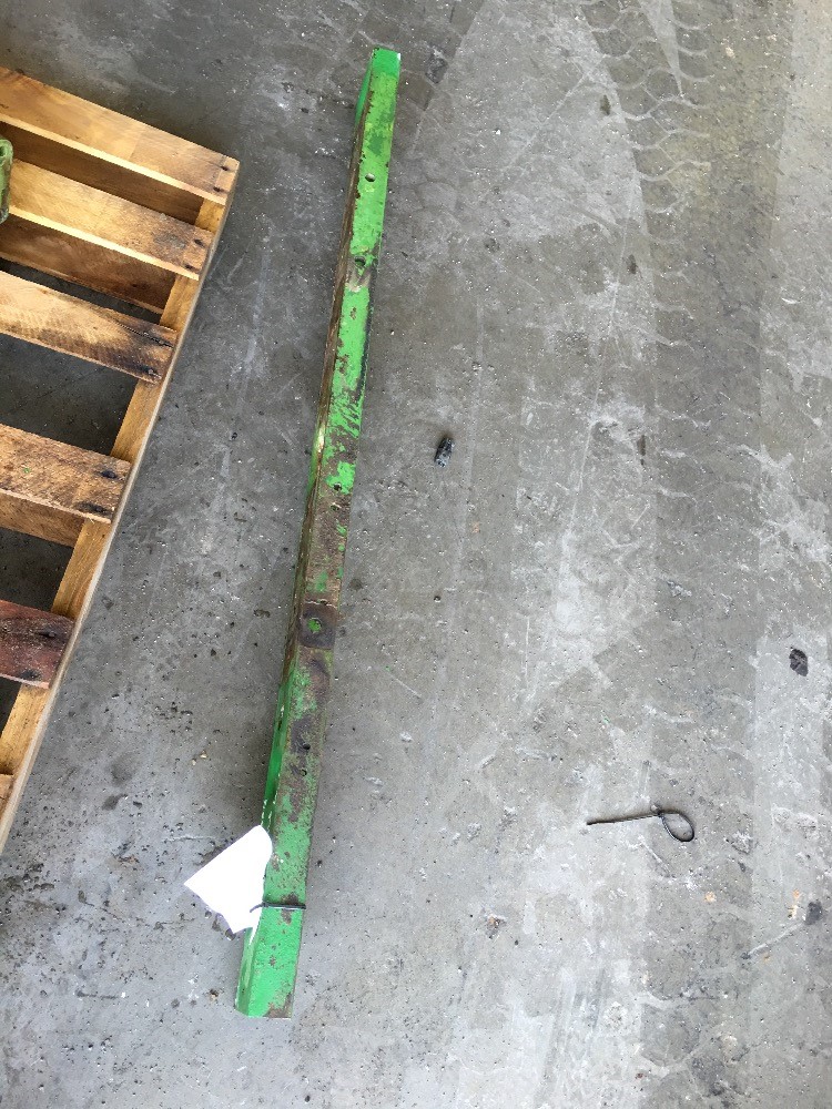 Deere 4020 Frame Related