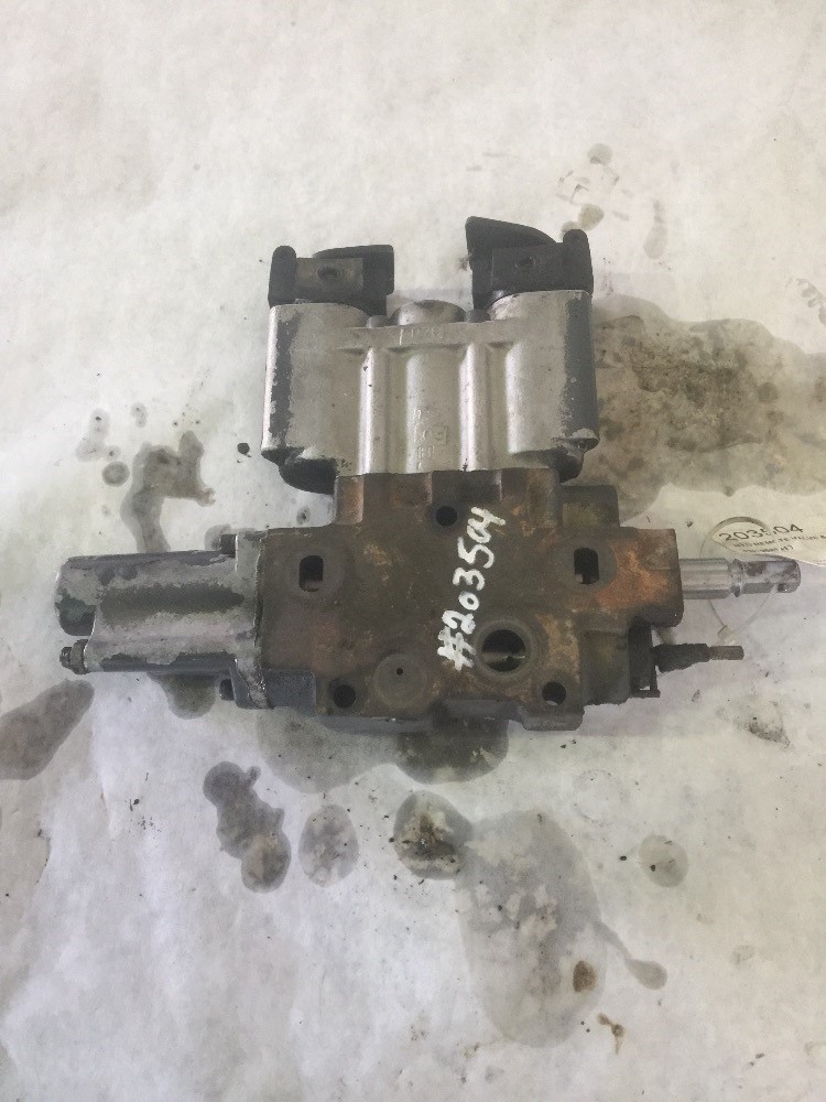 Ford/Nholland 8970 Hyd Remote Valve & Parts