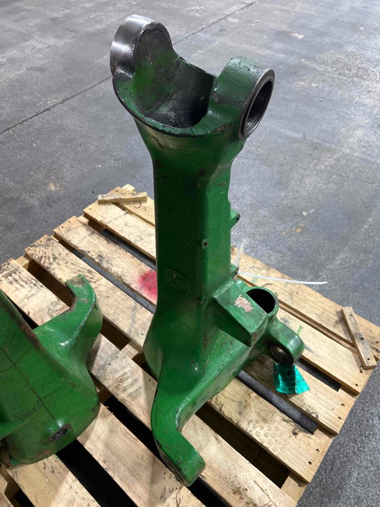 Deere 6125M Mfd Axle Housing