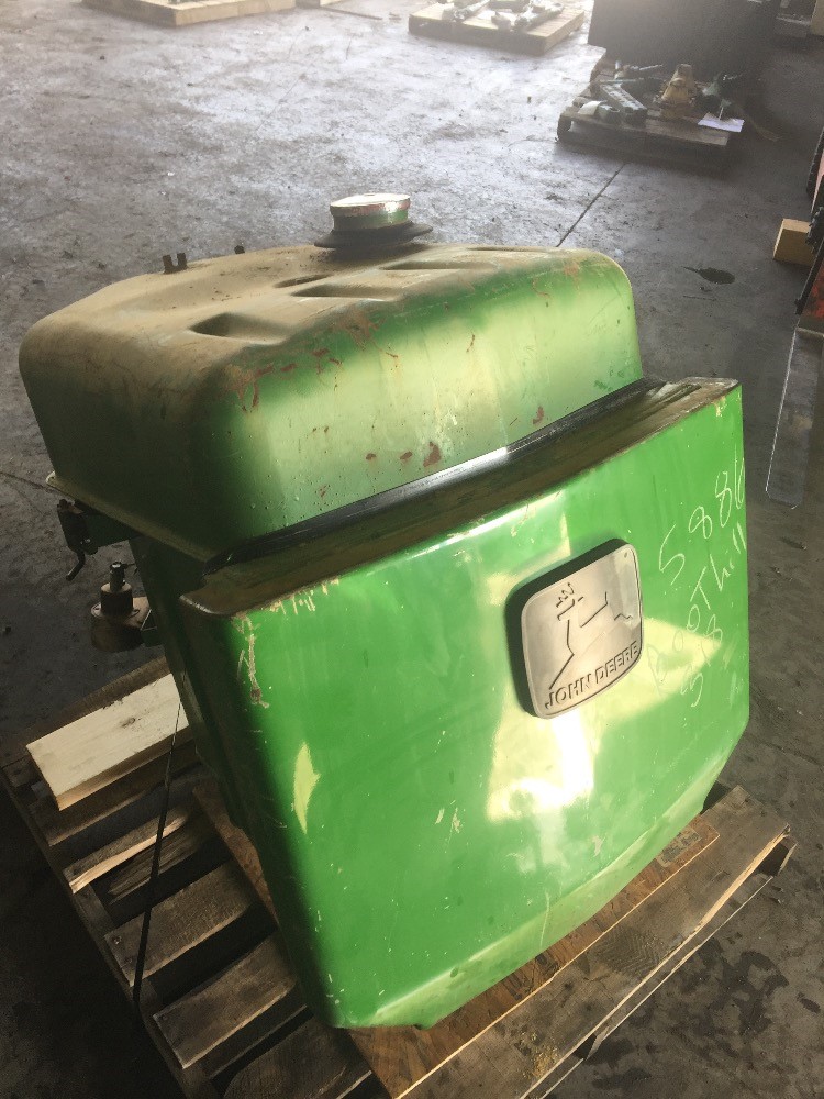 Deere 4960 Fuel Tank