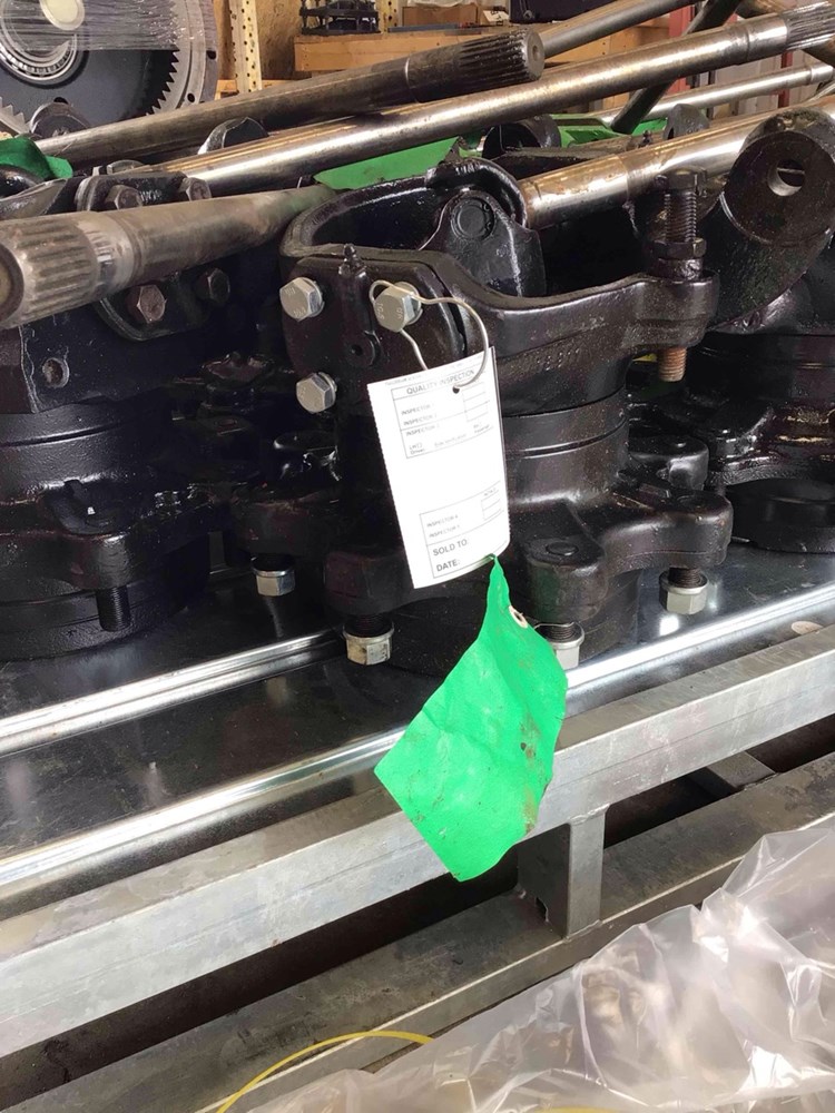 Deere 5300, 5200, 5400, 5500, 5210, 5310, 5410, 5510N, 5220, 5320, 5420 V1 Standard RH Final Drive