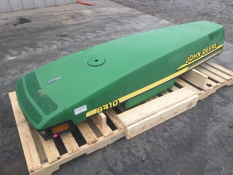 Deere 8410 Hood/Nose Cone
