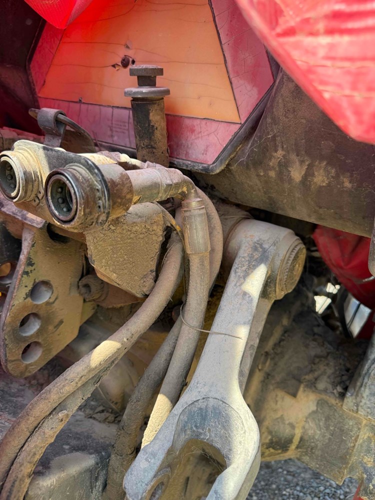 Deere 5400 Rockshaft & Parts