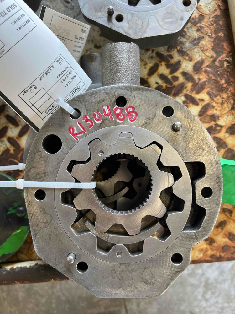 Deere 6400 Transmission Oil Pump Manifold