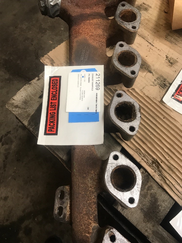 Deere 3155 Exhaust Manifold