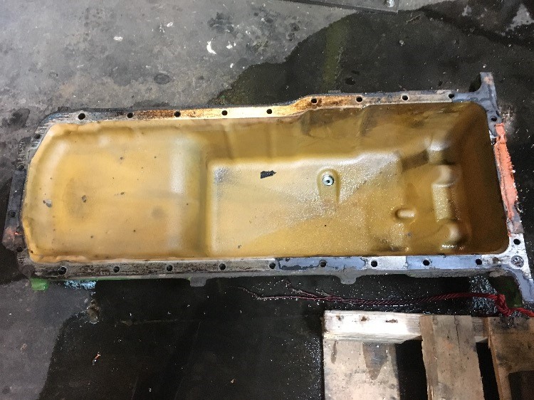 Deere 4850 Oil Pan