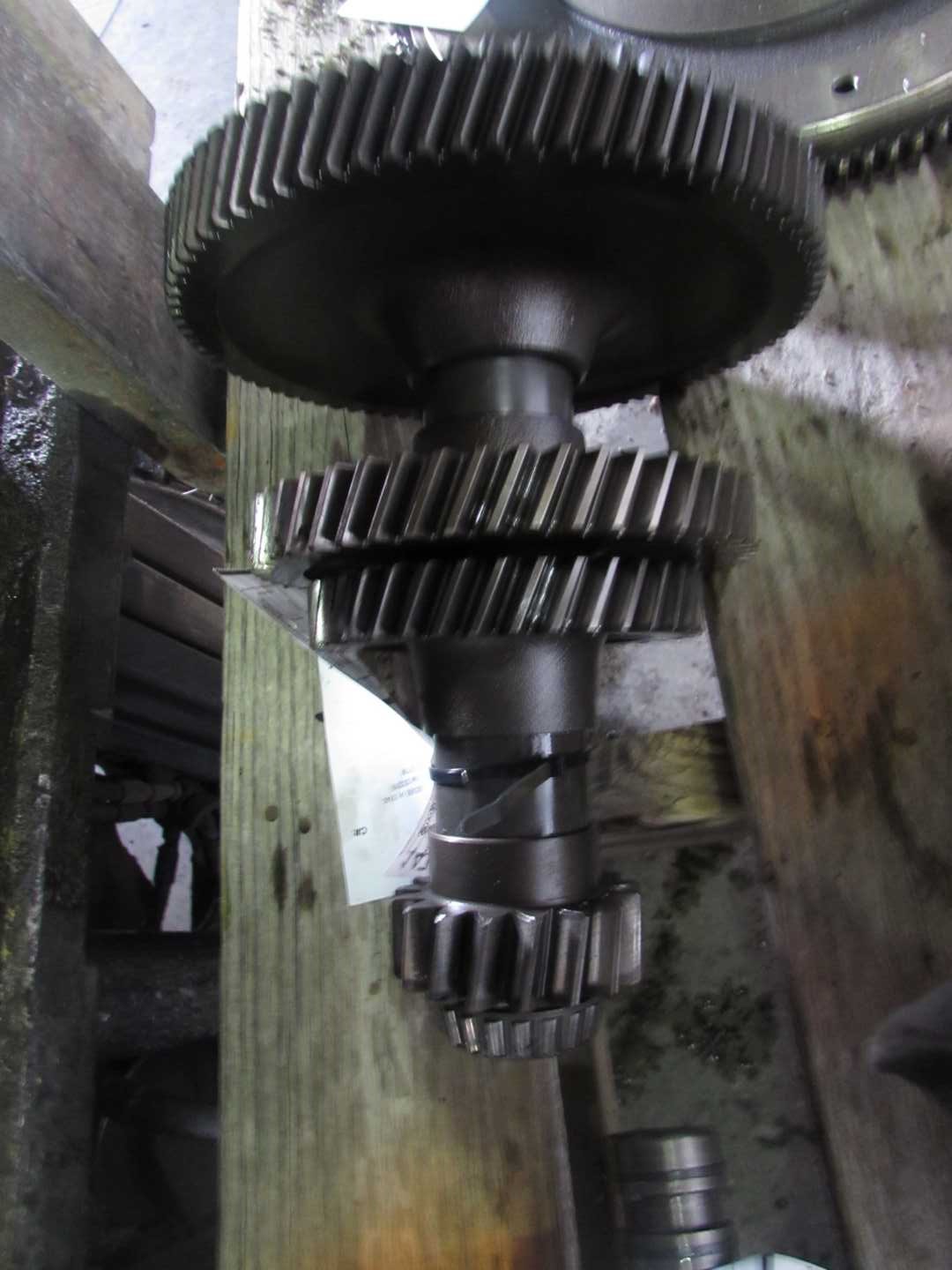Case/case I.H. 5140 Power Shift Trans & Parts