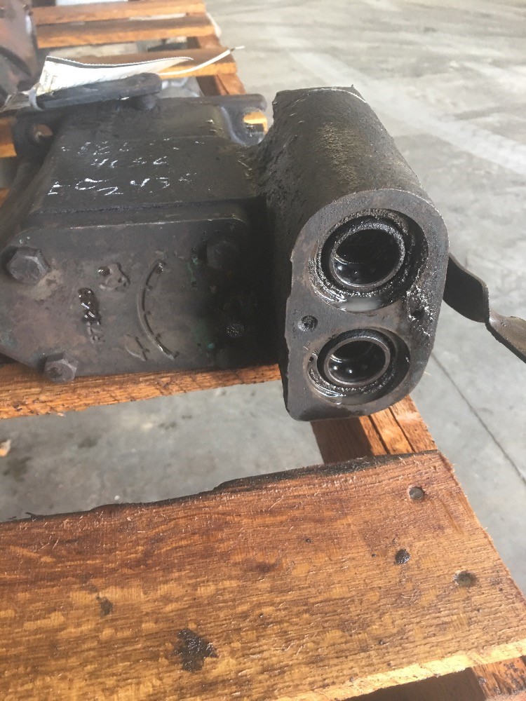Deere 4050 Hyd Remote Valve & Parts