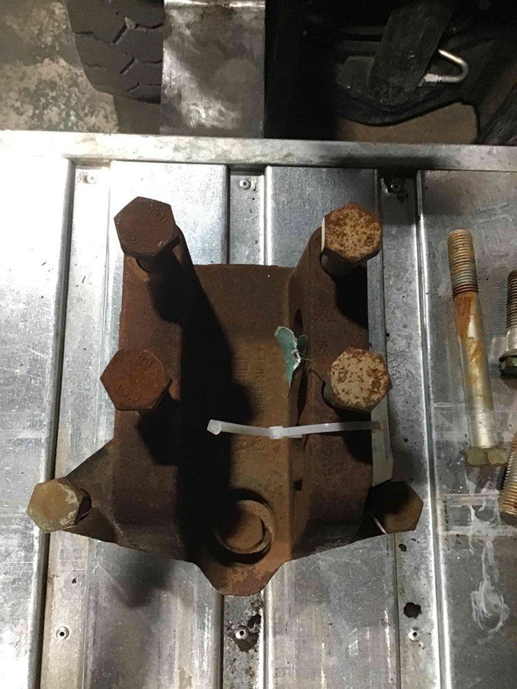 Deere 8330 Cat 3 Center Link Bracket
