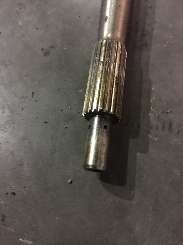 Case/case I.H. 2590 Power Shift Trans & Parts