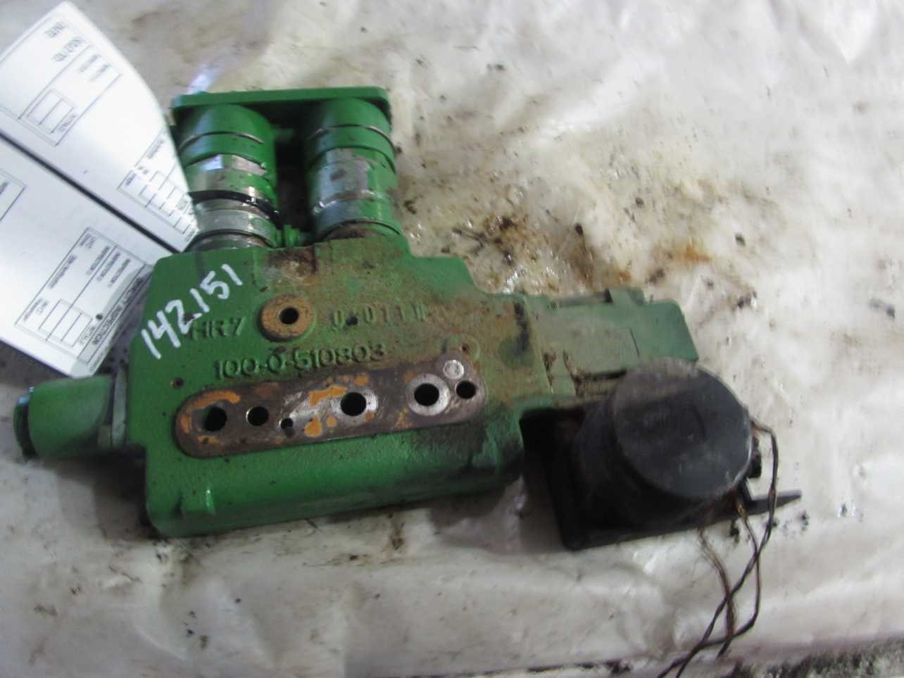 Deere 7230 Hyd Remote Valve & Parts