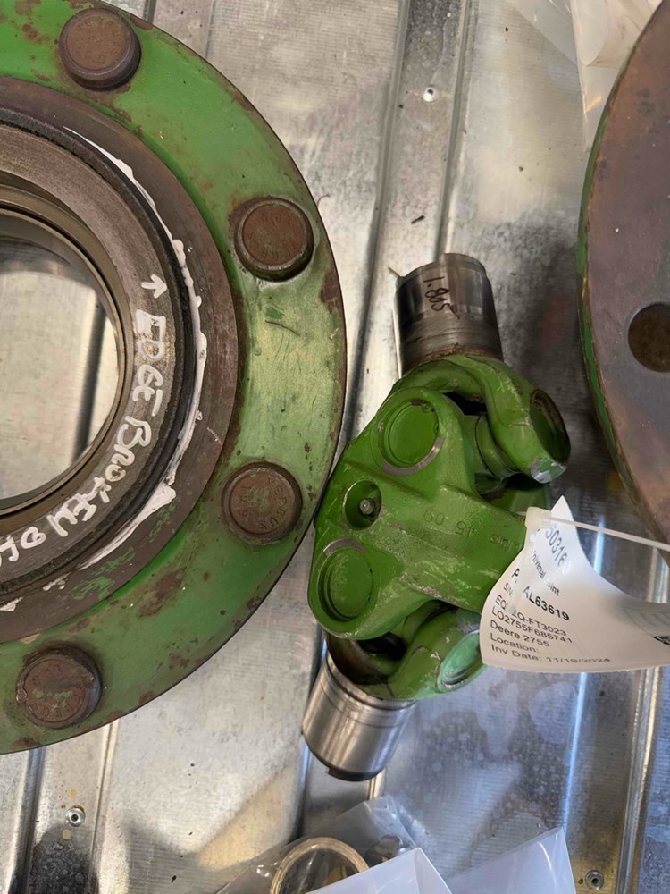 Deere 2755 Universal Joint