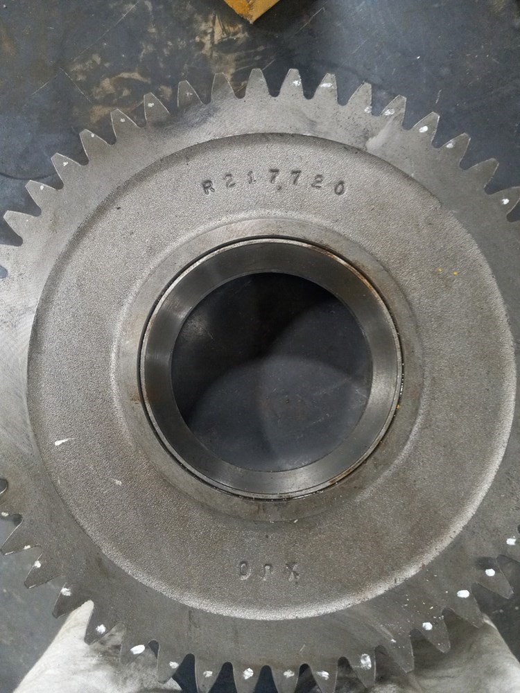Deere 8530 Power Shift Trans & Parts 50 Teeth