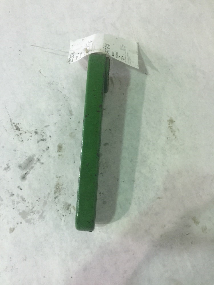 Deere 6415 Fender