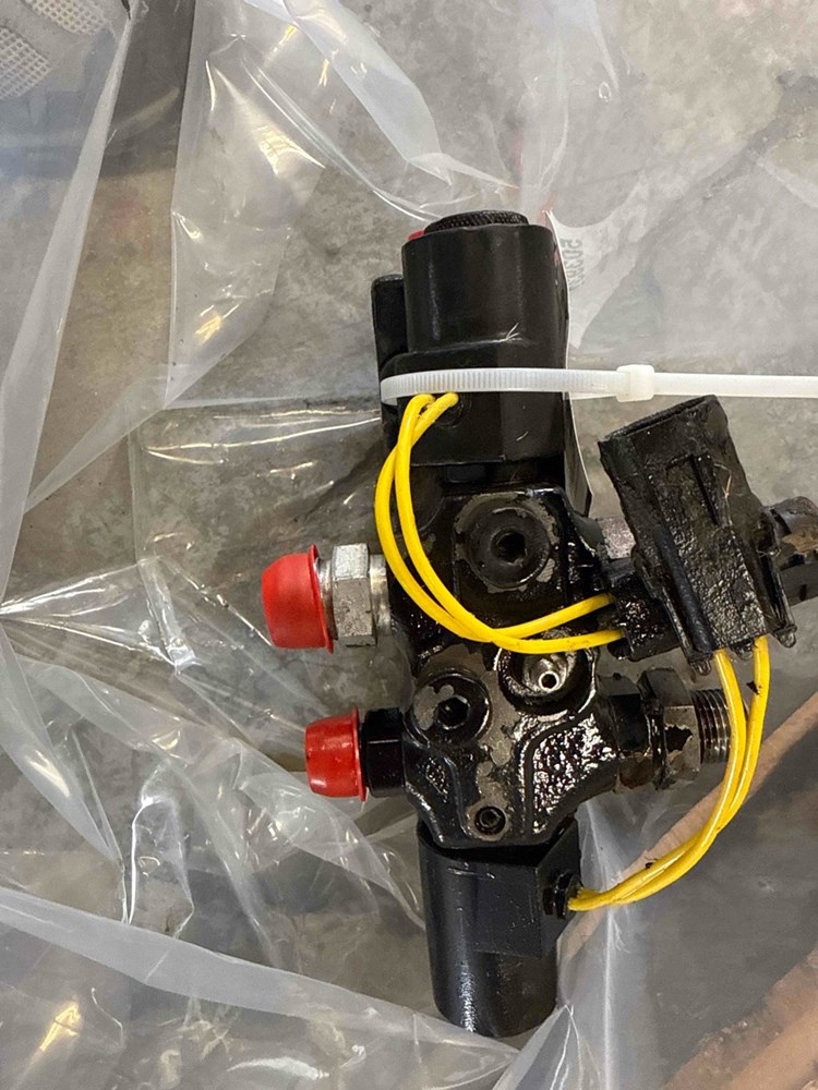 Case 5130 Draft Control Valve