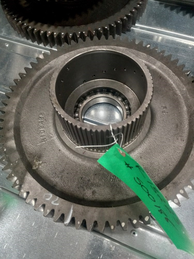 Deere 8300 Power Shift Trans & Parts