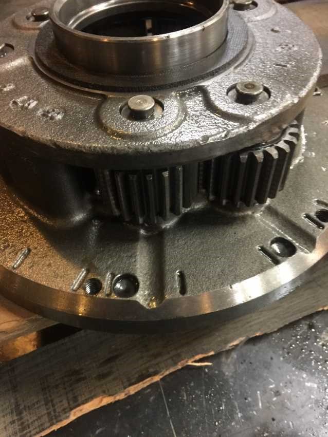 Deere 7400 Mechanical Trans & Parts