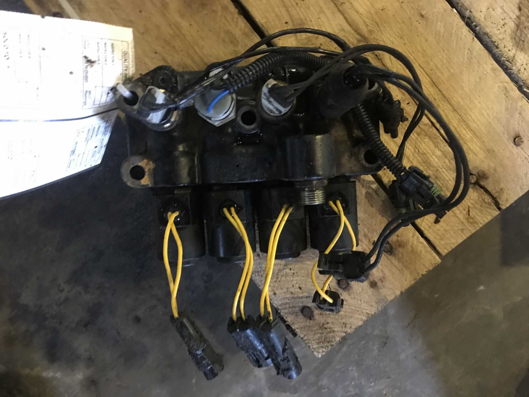 Case/case I.H. 5140 Clutch Valve