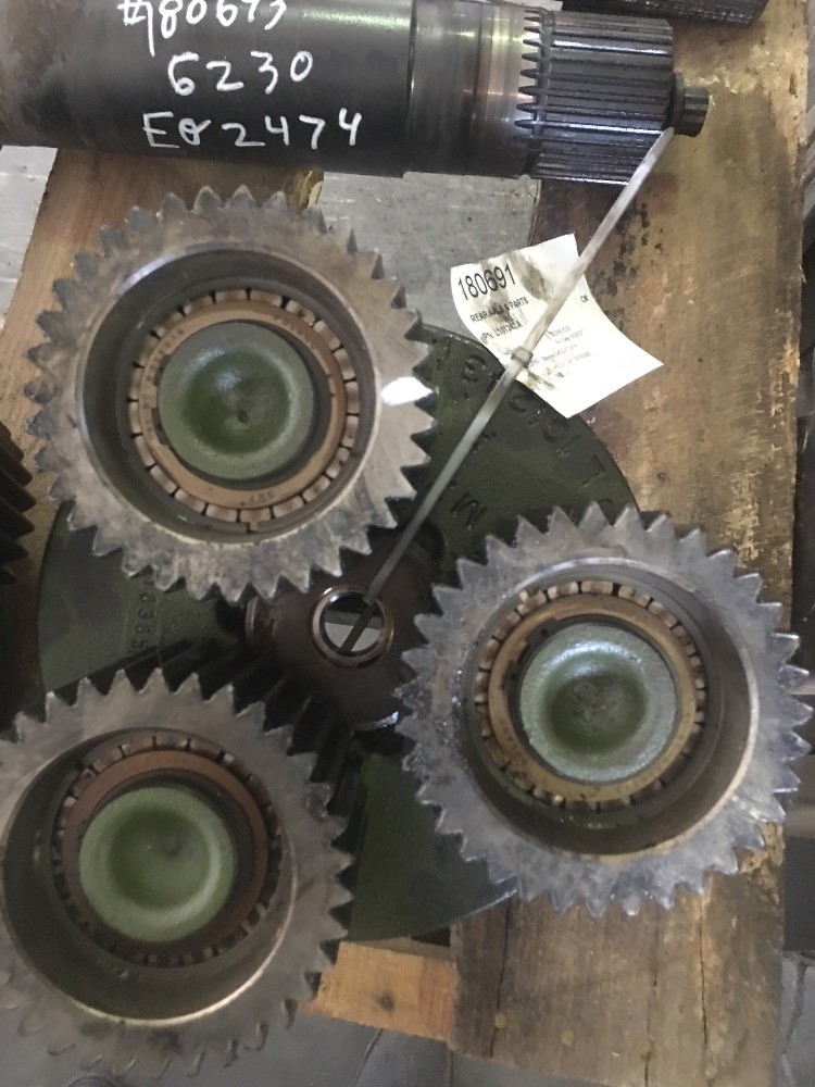 Deere 6230 Rear Axle & Parts