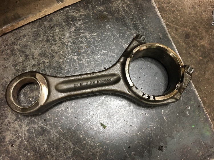 Deere 8130 Connecting Rod
