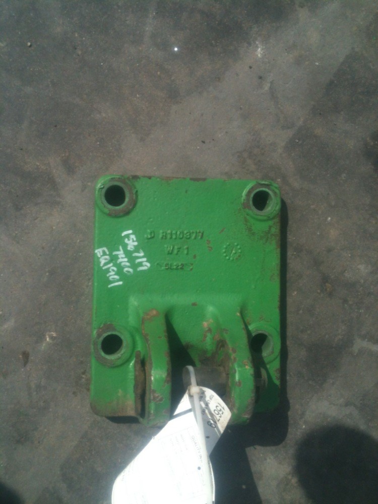 Deere 7400 Top Link Brkt