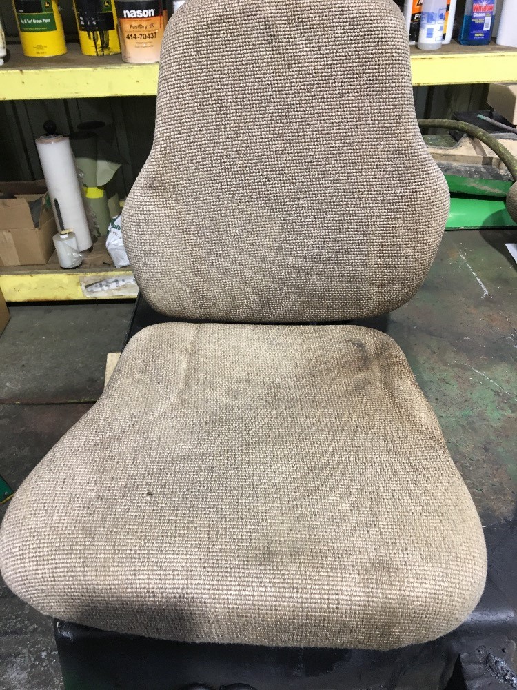 Deere 9420 Seat & Suspension