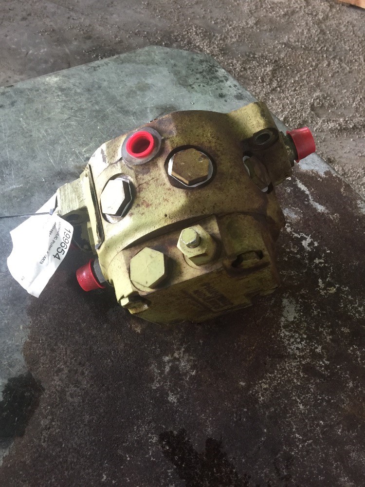 Deere 8630 Hydraulic Pump & Parts