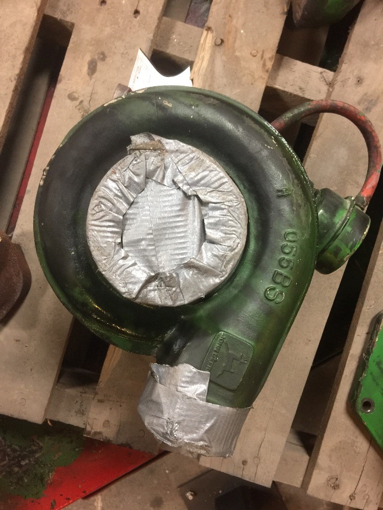 Deere 8770 Turbocharger