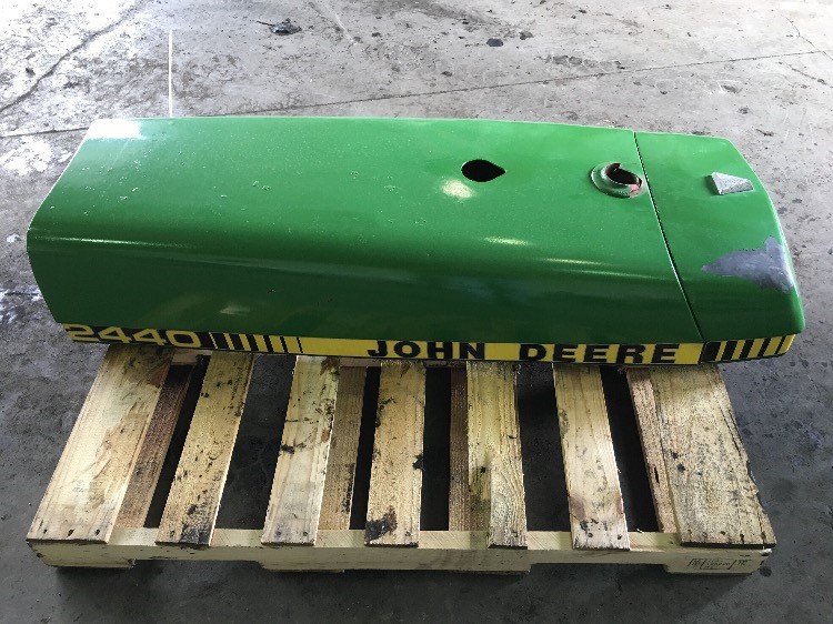 Deere 2440 Hood/Nose Cone
