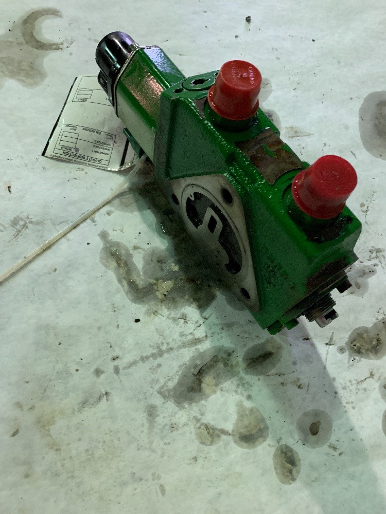 Deere 7810 Hyd Remote Valve & Parts