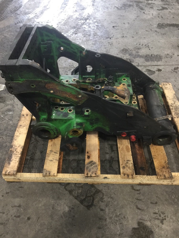Deere 8235R 3-PT Frame
