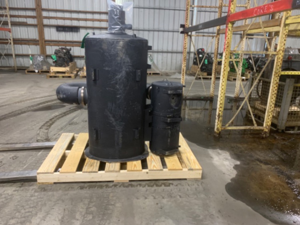 Case/case I.H. Steiger 500 Muffler With Doc & Tubes