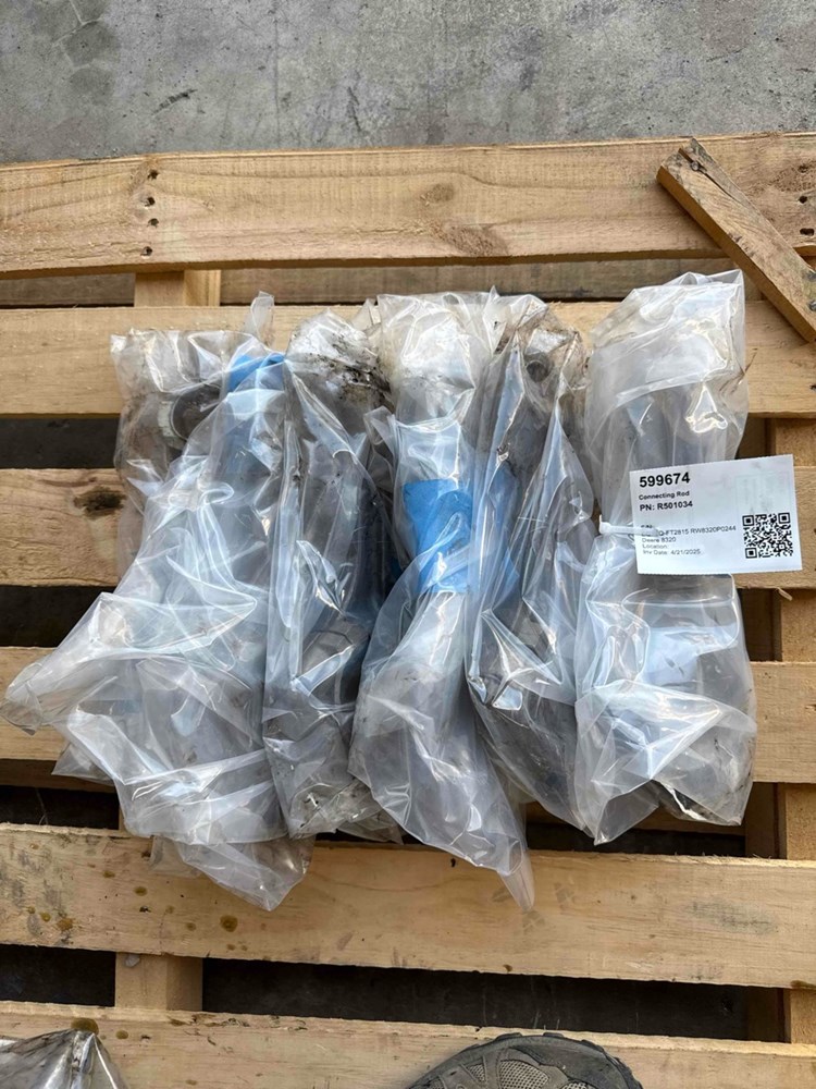 Deere 8320 Connecting Rod