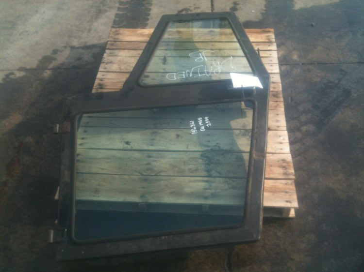 Case/case I.H. 2594 Cab Exterior Parts
