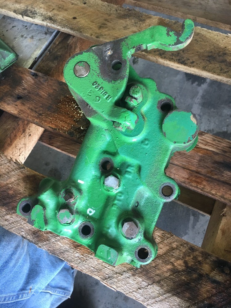 Deere 4440 Clutch Valve