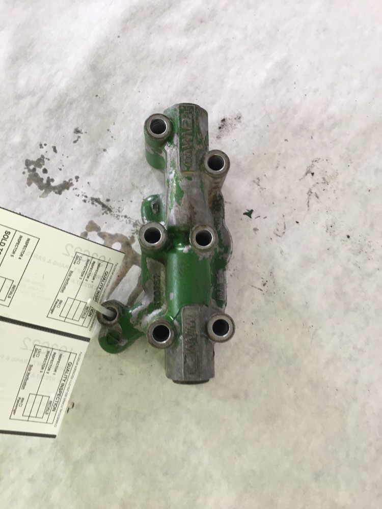 Deere 4955 Power Shift Trans & Parts