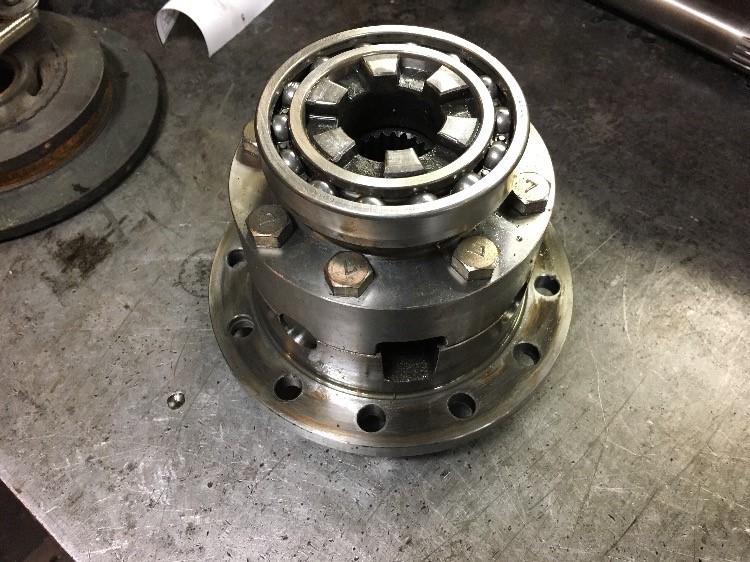 Deere 5210 Differential & Parts