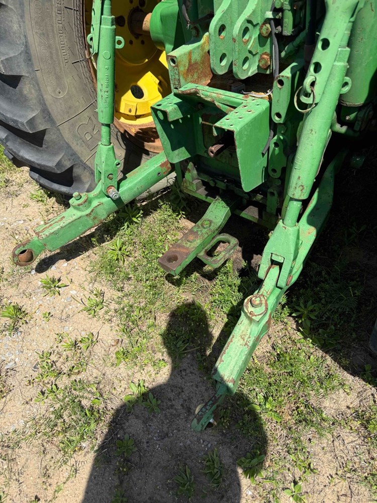 Deere 7810, 7710 Left Hand Draft Arm